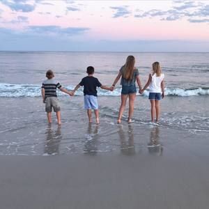 Meet your Posher, Pam